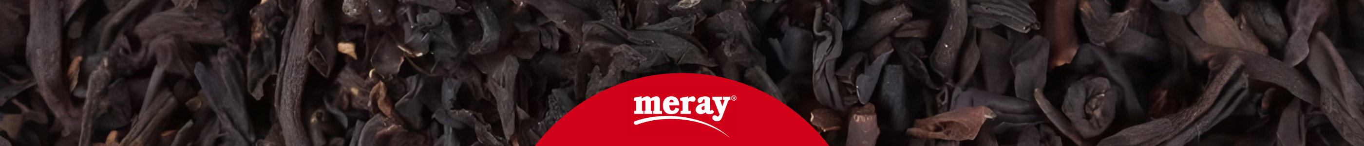 meray Banner mit getrockneten schwarzen Tee