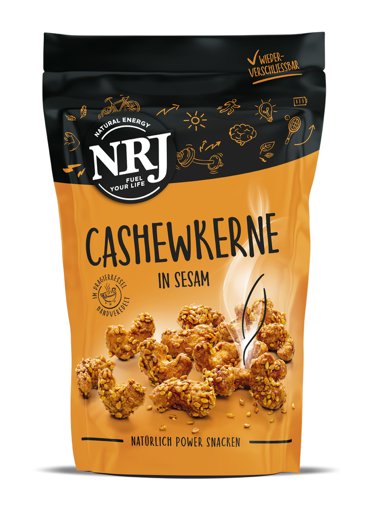 Cashekerne mit Sesam umhüllt von NRJ. In einem orangenen wiederverschließbaren Beutel