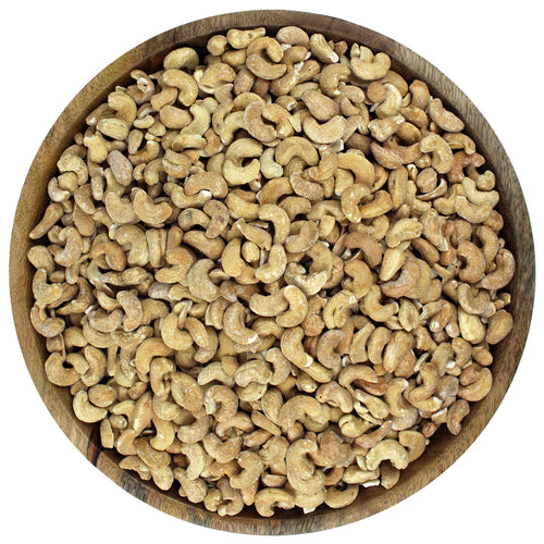 "BULK" <br> <br> Cashewkerne <br> geröstet & gesalzen <br> <br> Qualität: W320 <br> <br> Herkunft: Vietnam oder Indonesien / je nach Bestand